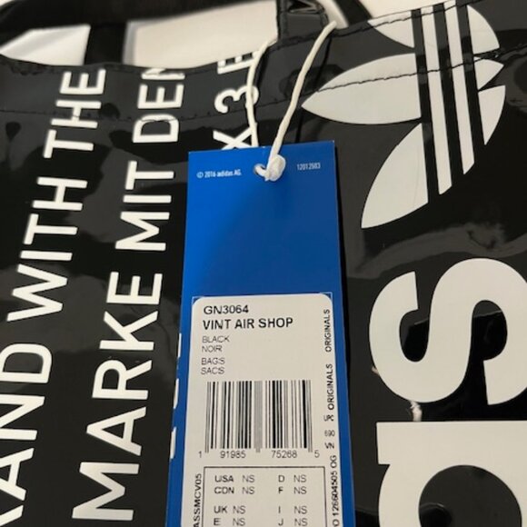 Adidas vintage airliner luxe shopper bag. - Picture 3 of 4